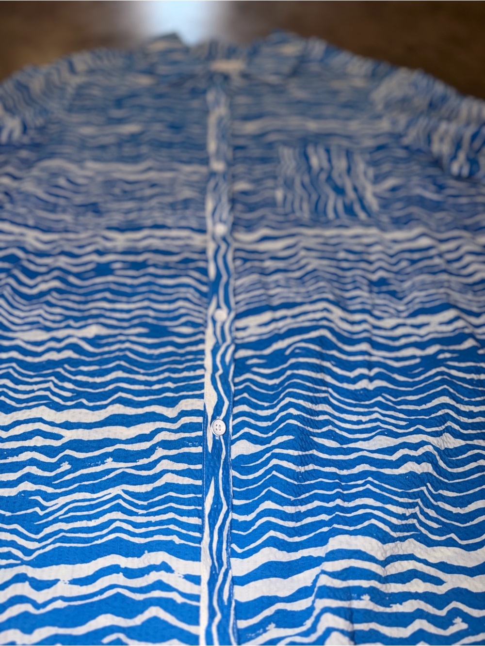 Foxcroft Blue White Wave Print Button Front Shirt Women’s Size 12 Cotton - Picture 4 of 8